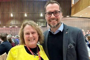 Katrin Fedrowitz und Bengt Bergt auf dem Landesparteitag am 4. Februar 2023 in Husum